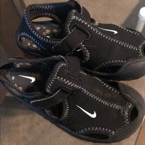 Kids mesh sandals